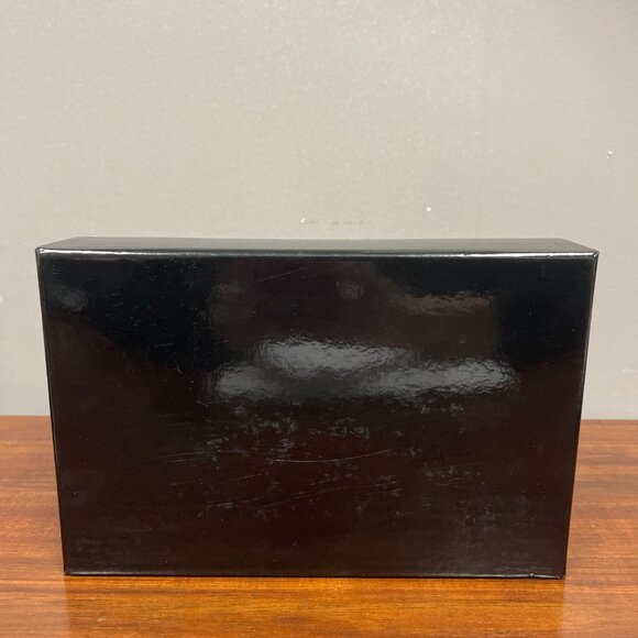 New Betsey Johnson Blue Denim Flowers Wallet Clutch Wristlet Large Spring Daisy - Picture 2 of 2